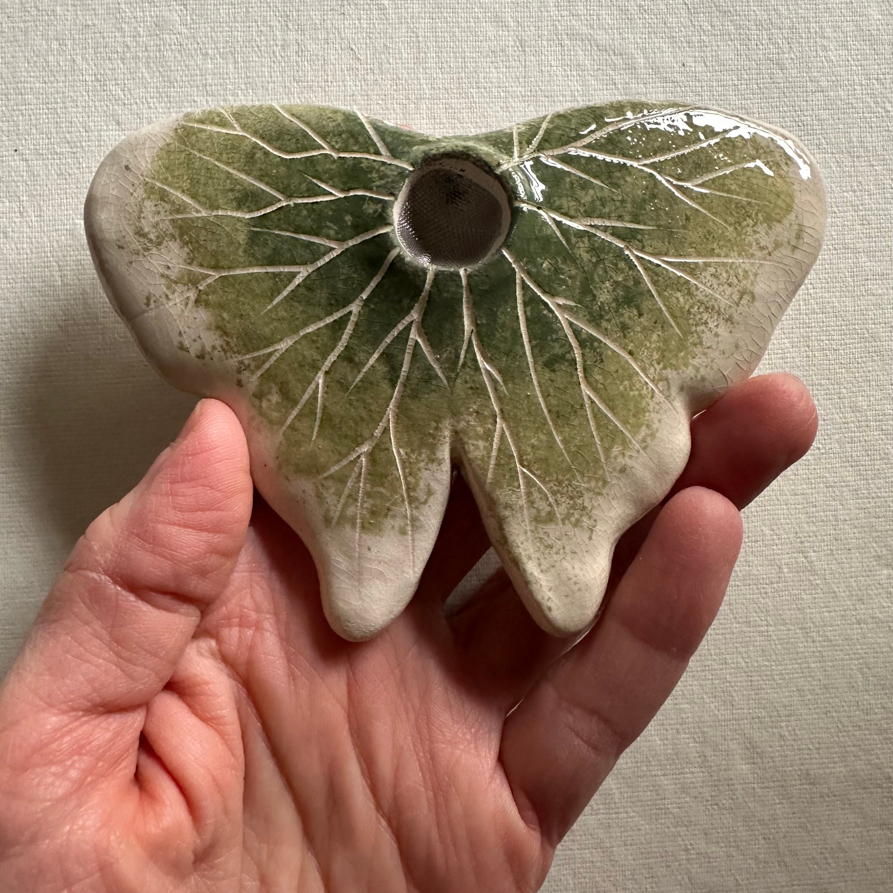 Ceramic Butterfly-Pipe for Herbs